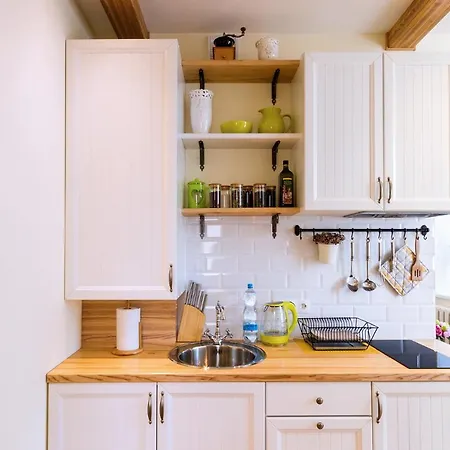 Dzirnavu 92 Studio Apartment